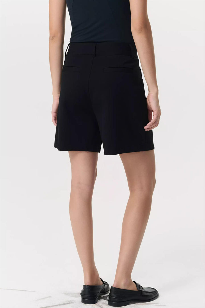 Irina Ponte Shorts Black