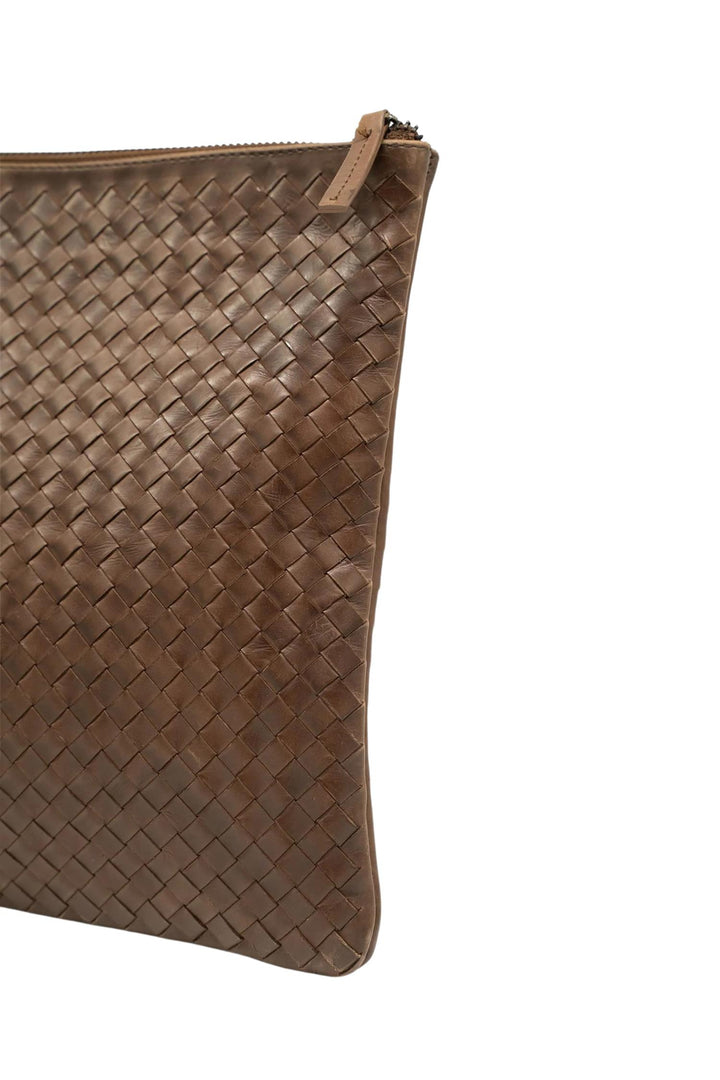 A4 Pochette Dark Brown