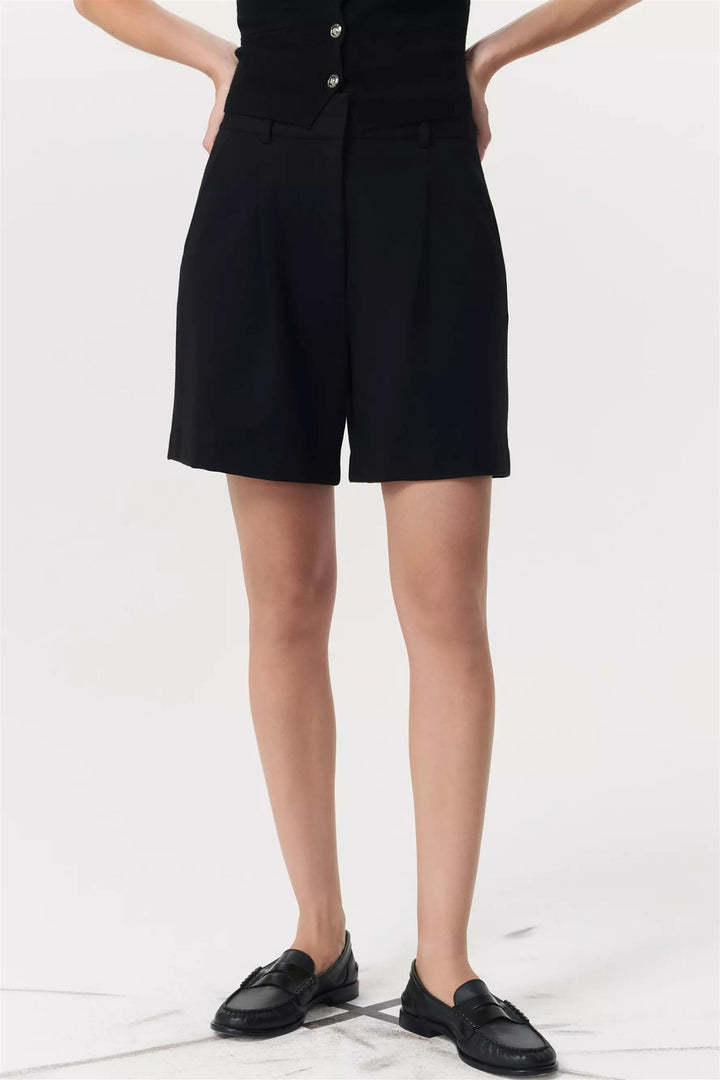 Irina Ponte Shorts Black