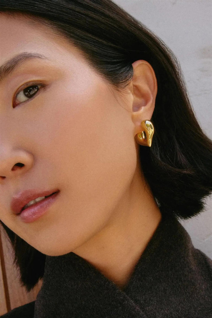 Molten Heart Medium Hoop Earrings Gold