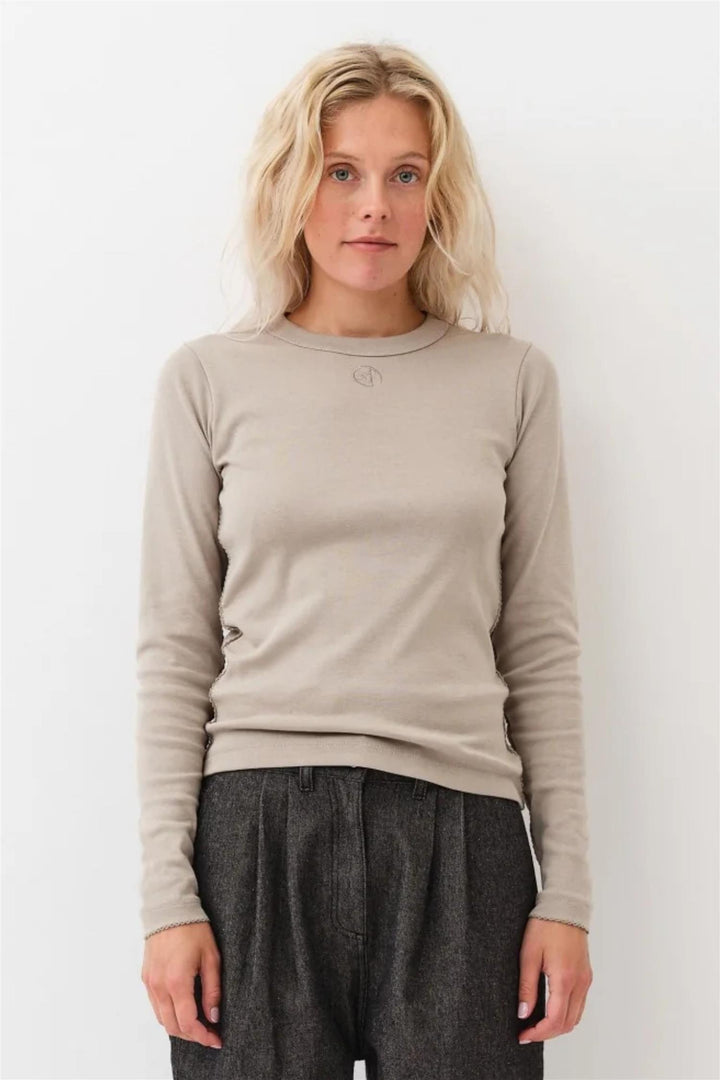 Eloise Longsleeve T-Shirt Smoke Grey