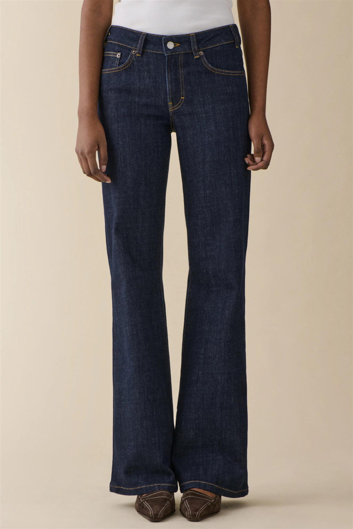 San Babila Blue Rinse
