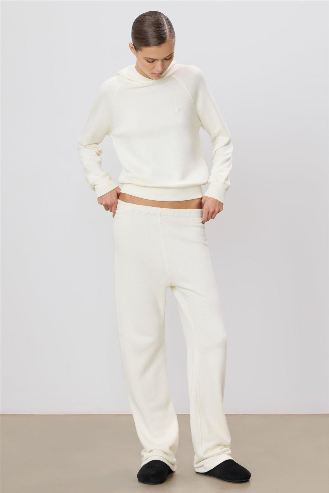 Straight Leg Sweatpant Cream