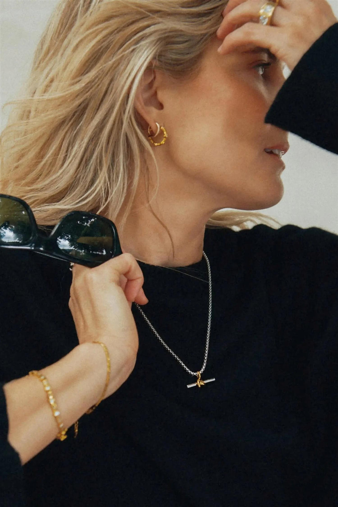 Lucy Williams Chunky Knot T-Bar Necklace Silver/Gold