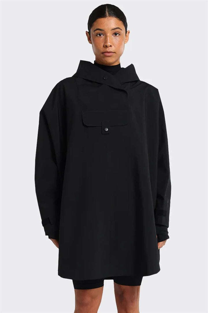 Bergen Poncho Black