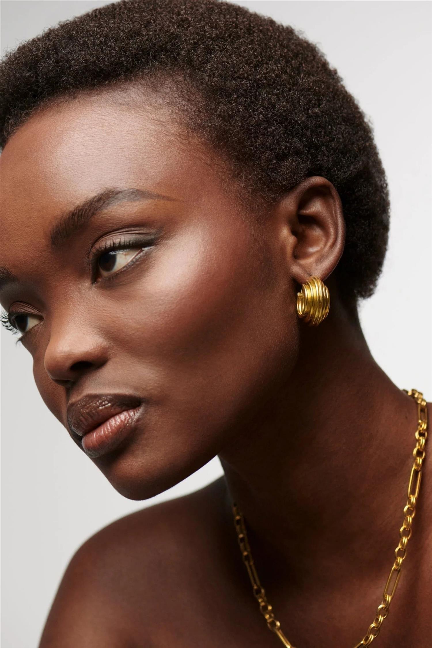 Lucy Williams Chunky Ridge Medium Hoop Earrings – DenDama