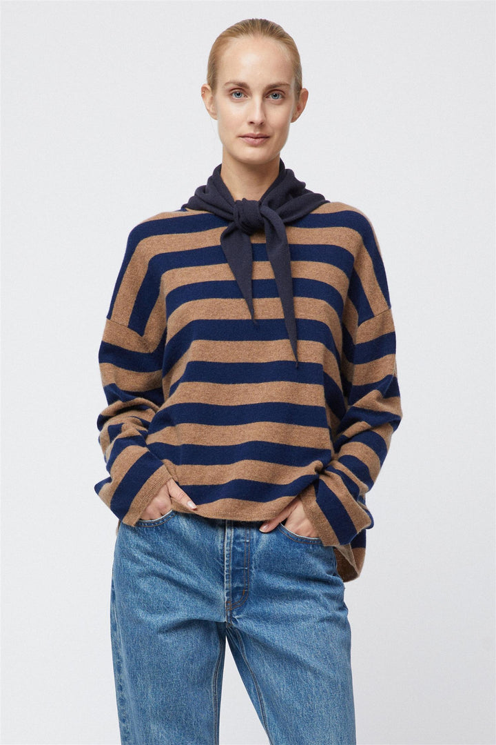 Toulon Sweater Praline Navy Stripe