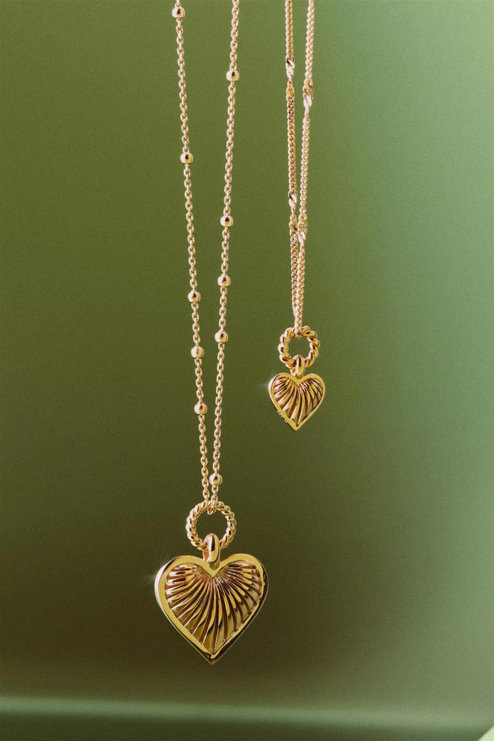 Mini Ridge Heart Charm Pendant Necklace Gold