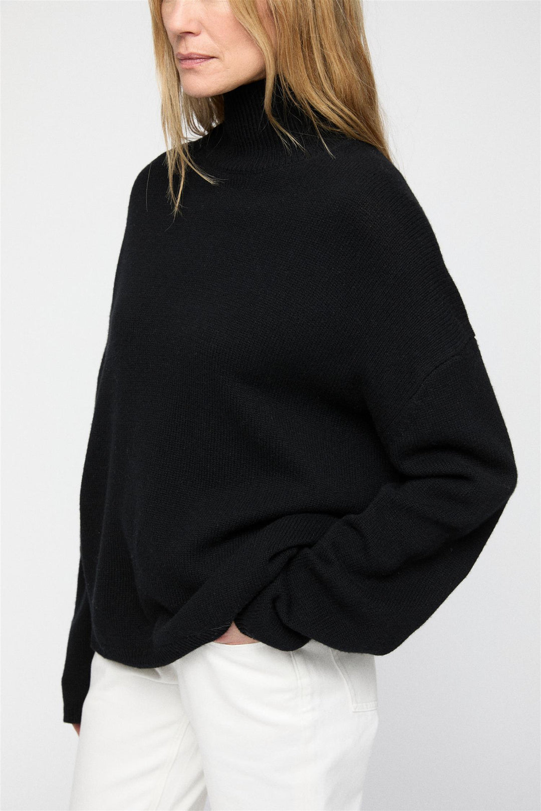 Chunky Turtleneck Jet Black