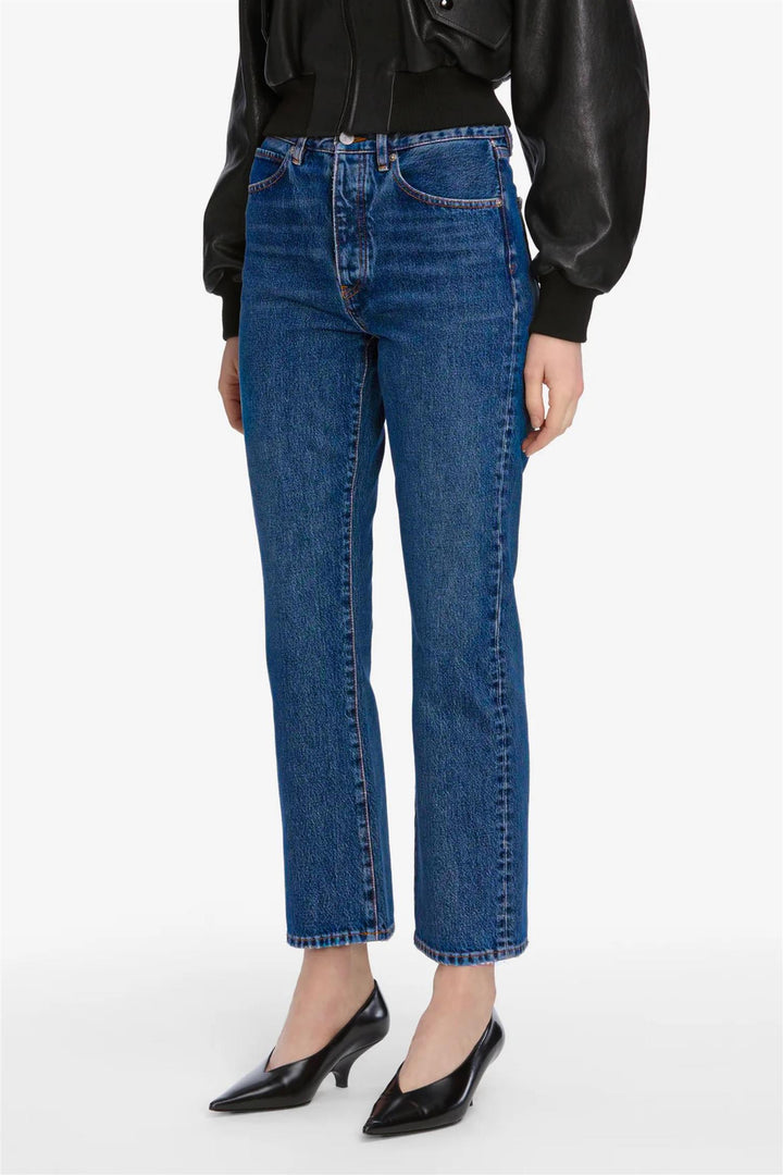 The Vertical Crop Lavish