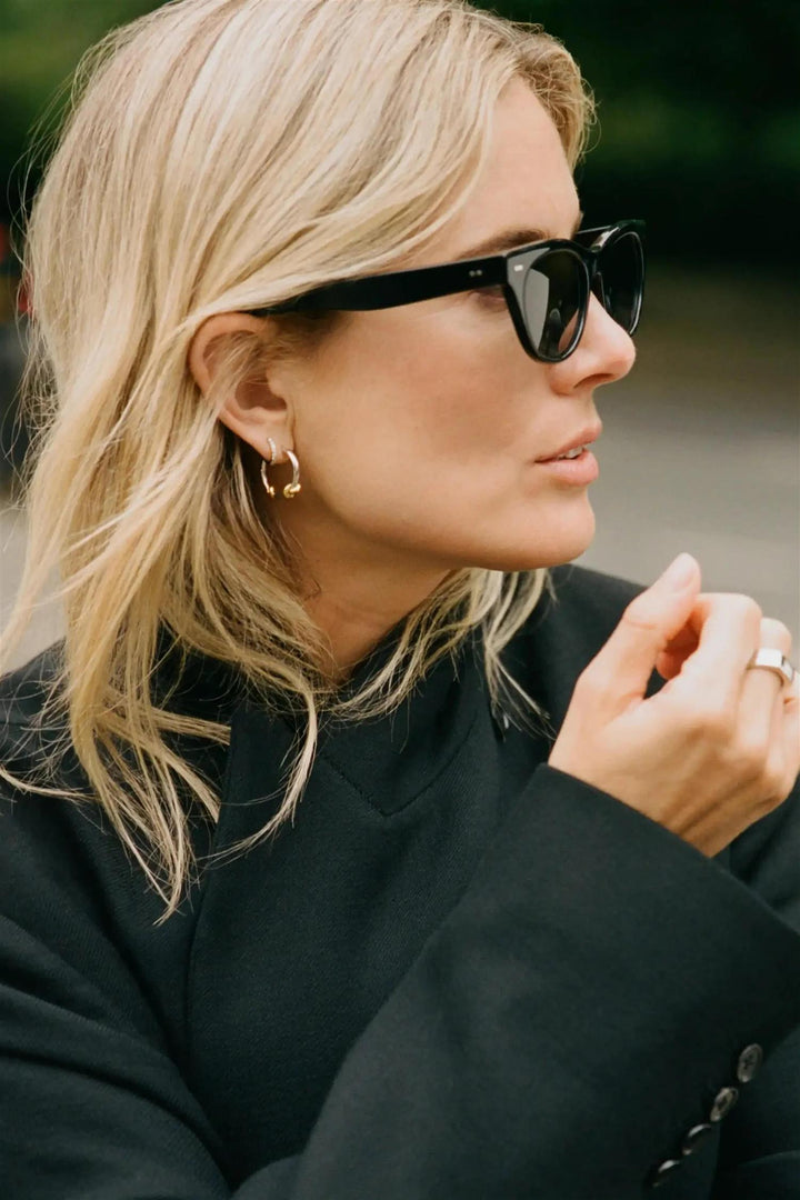 Lucy Williams Knot Small Hoop Earrings
