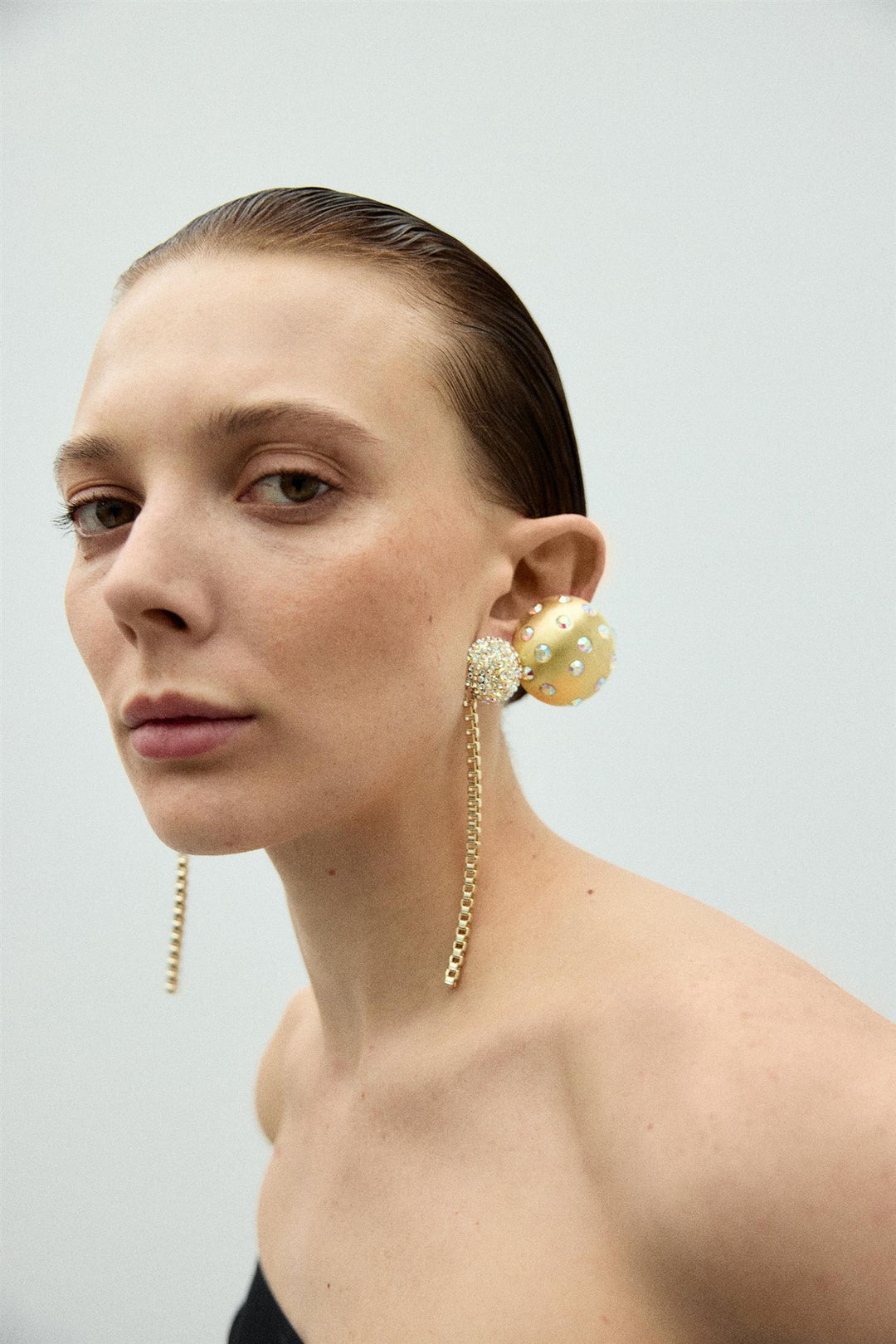 Vega Studs Gold