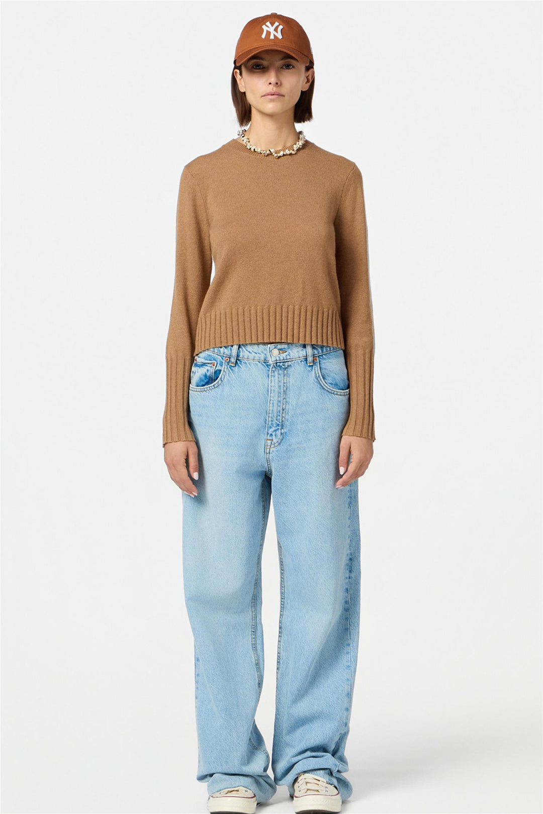 Shrunken Cashmere Crew Almond