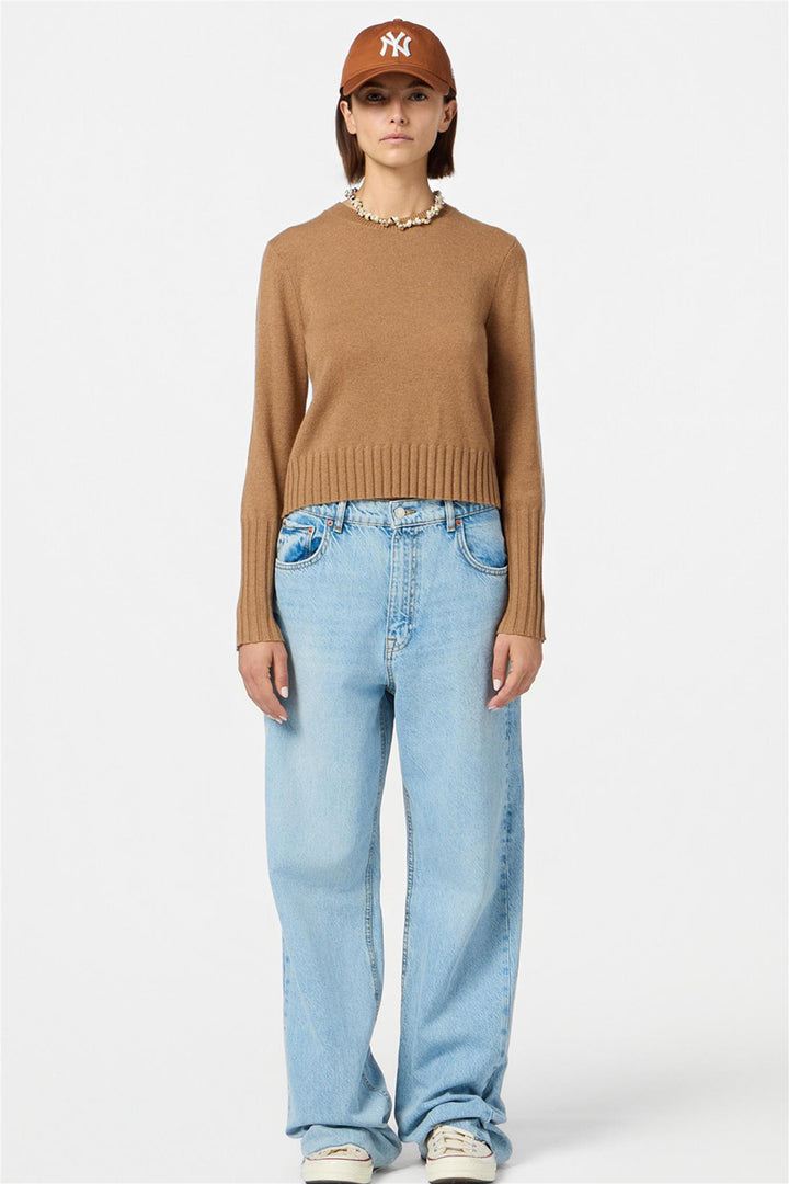 Shrunken Cashmere Crew Almond