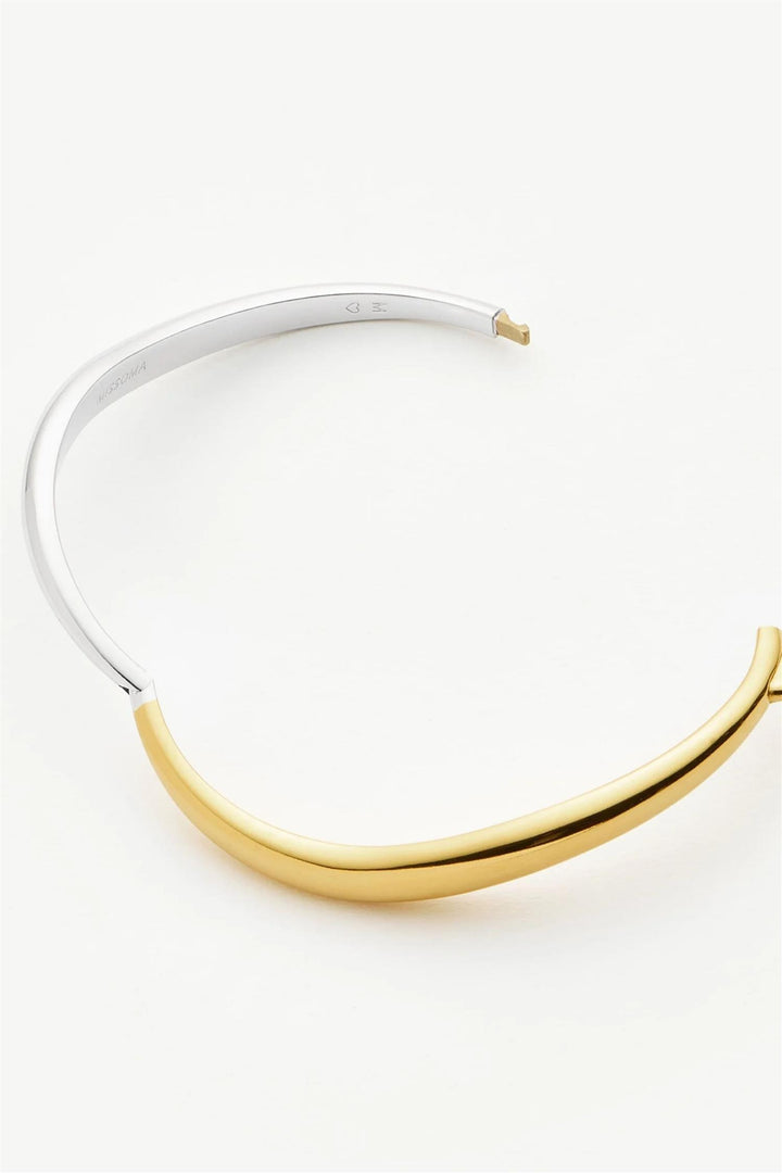 Savi Signature Hinged Bangle