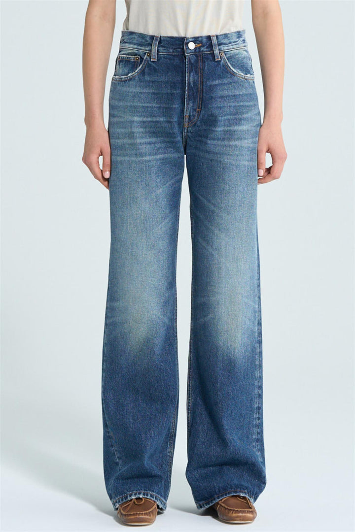 Korea Straight-Leg Jean Mid Blue