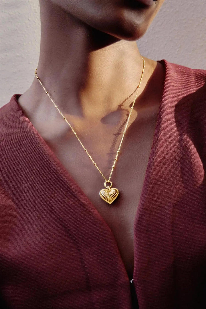 Ridge Heart Charm Pendant Necklace Gold