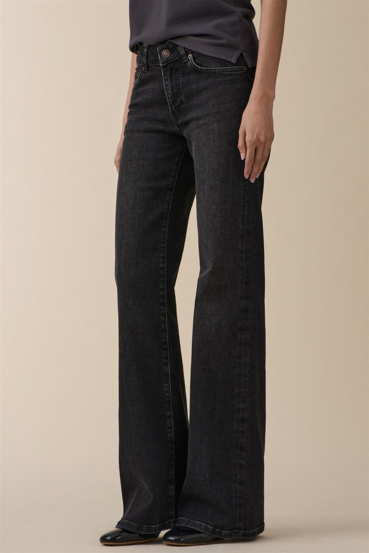 San Babila Washed Black