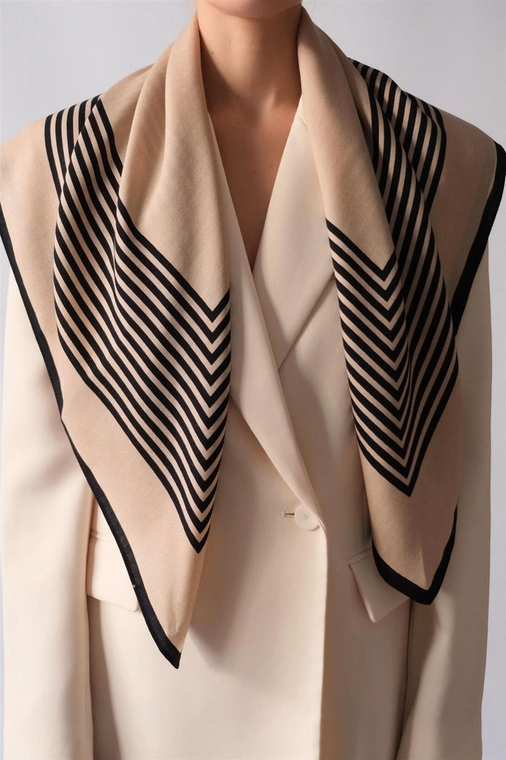 Wool No.1 Scarf 90 cm. Sand & Black