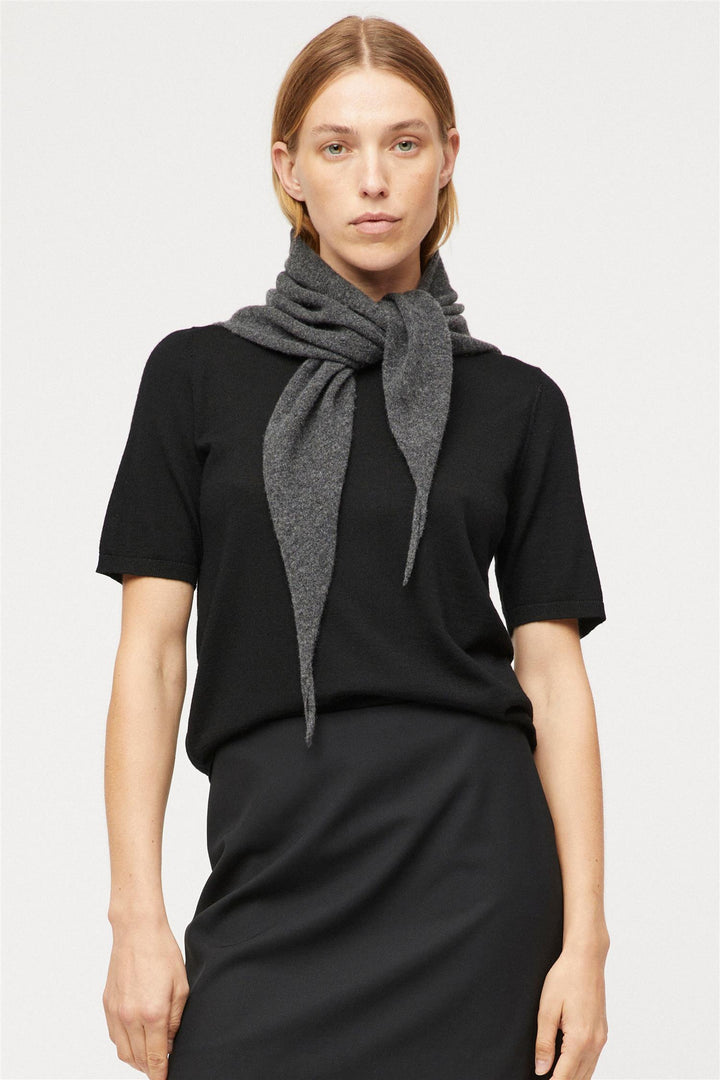 Momento Scarf Graphite