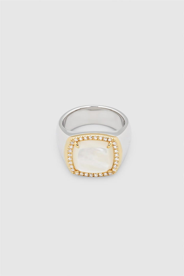 May Ring White Mother of Pearl Diamond