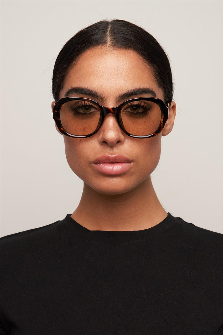 Darcy Tortoise/Brown