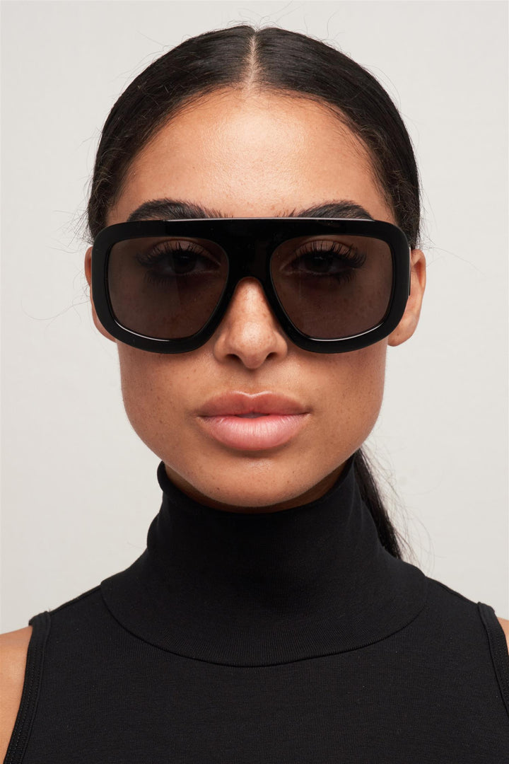 Vail Black/Smoke