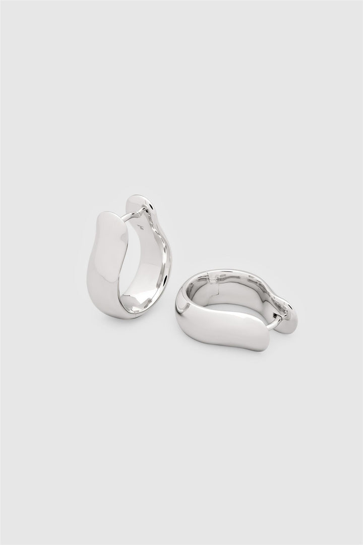 Oyster Hoops Medium Silver