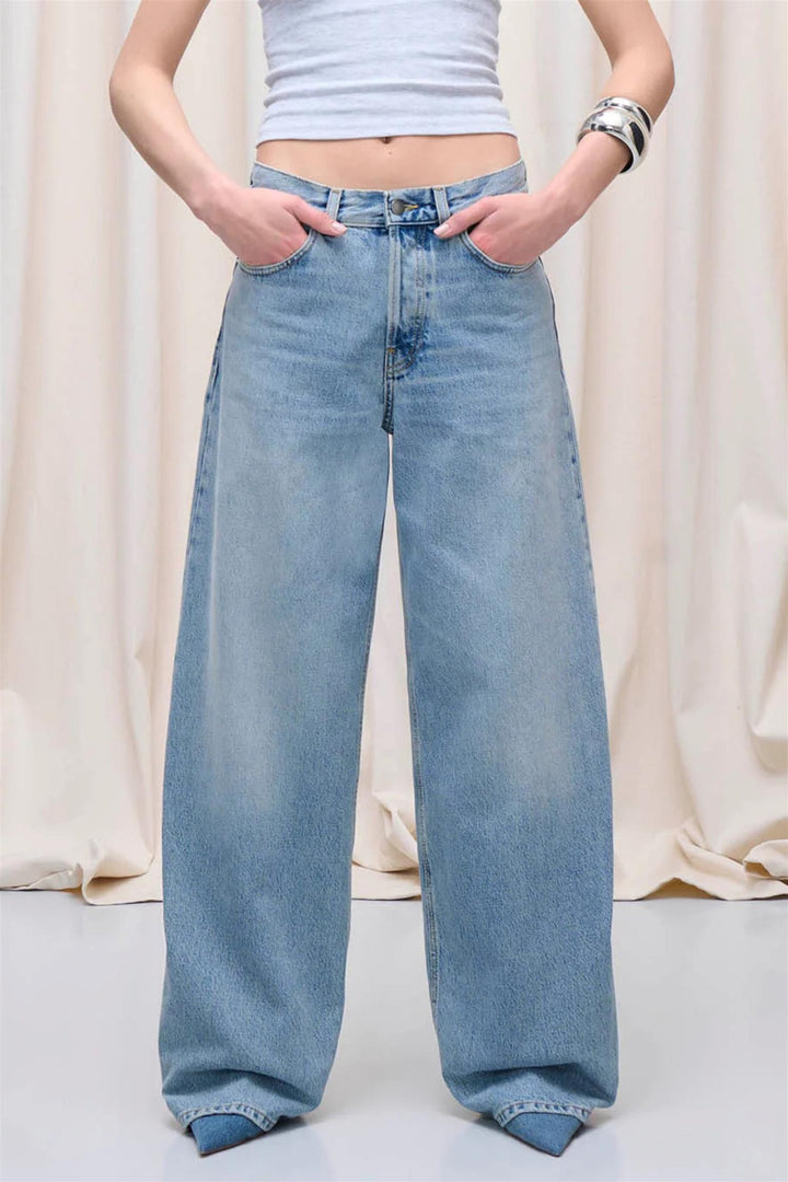 Bethany Mid-Rise Wide-Leg Jean Authentic Wash