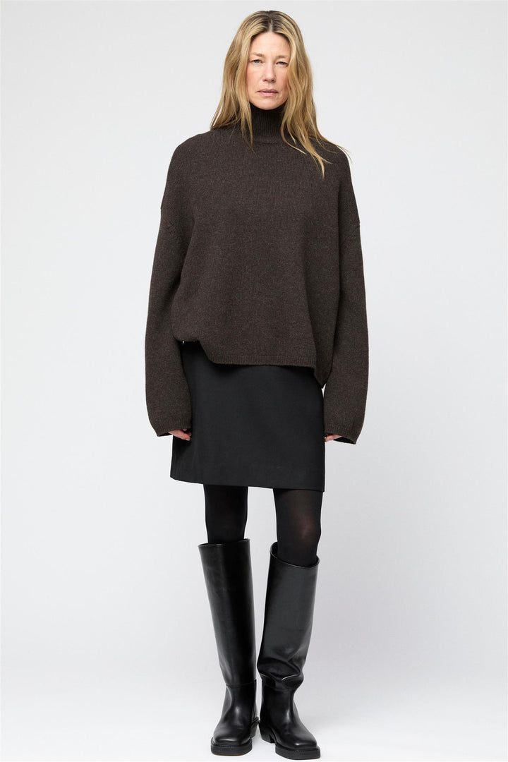 Chunky Turtleneck Coffee