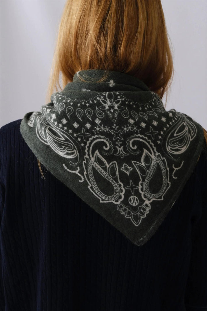 Cashmere Paisley Scarf 65 cm. Green