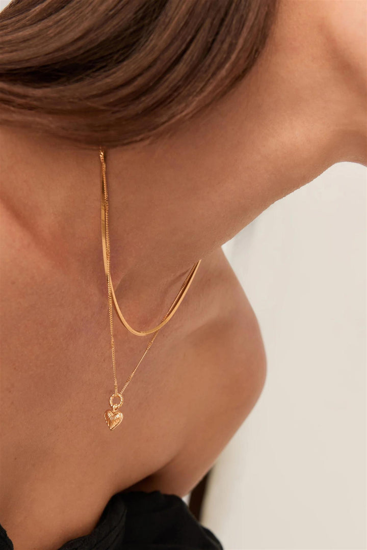 Mini Ridge Heart Charm Pendant Necklace Gold