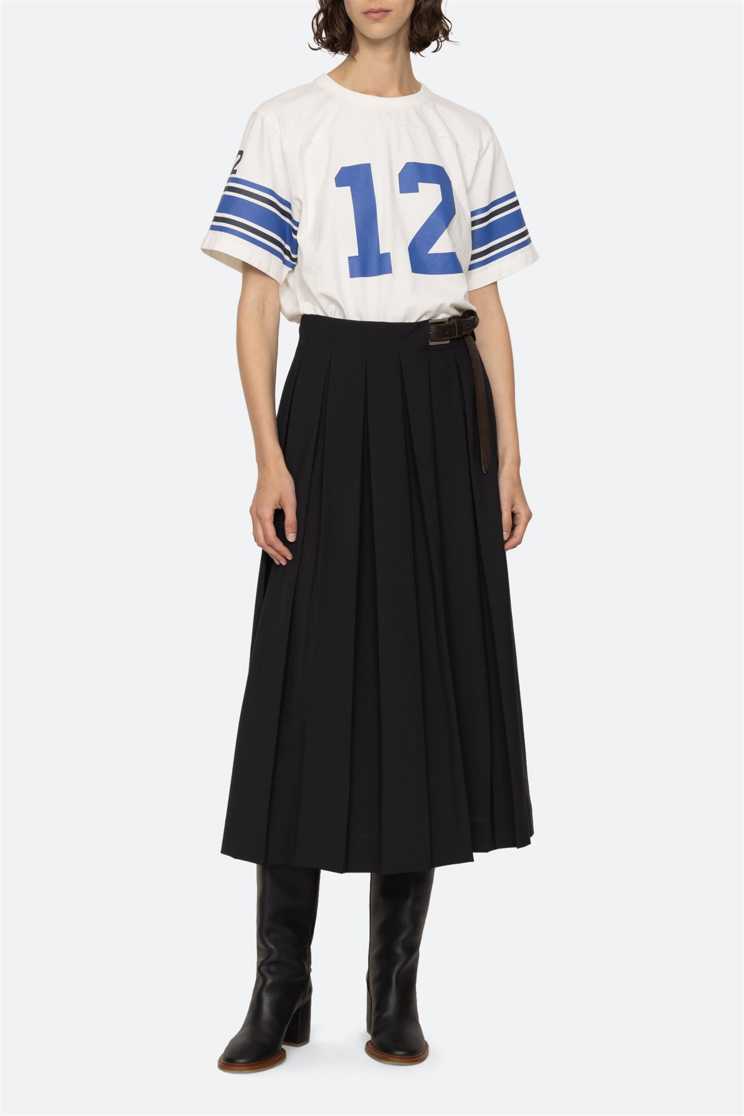 Finnley Football Graphic T-Shirt White – DenDama