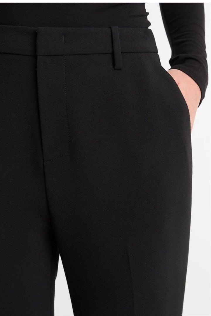 Mid Rise Tailored Flared Pant Black