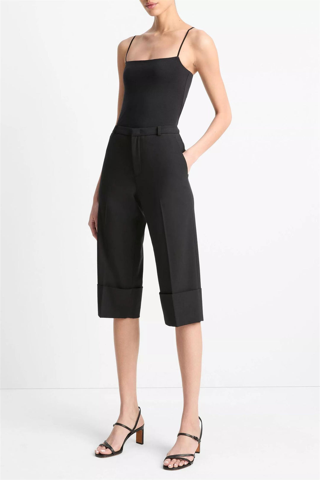 Mid Rise Cuffed Cropped Pant Black