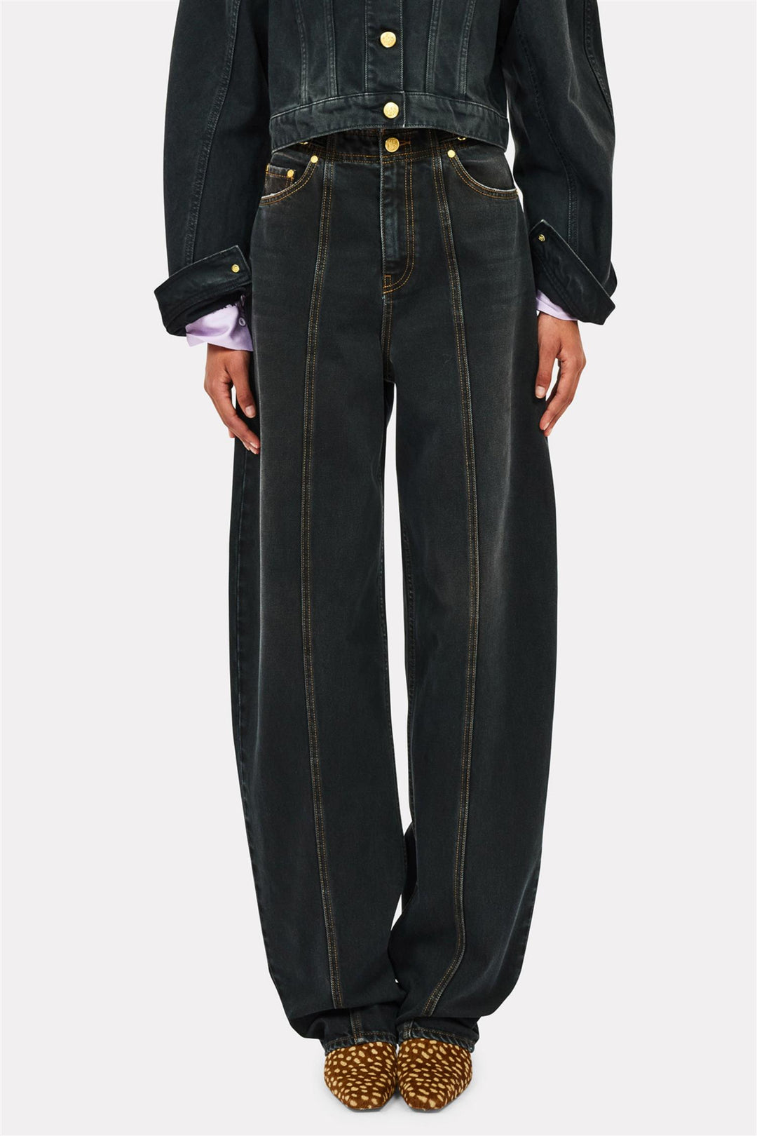 The Axel Barrel Jean Smoke