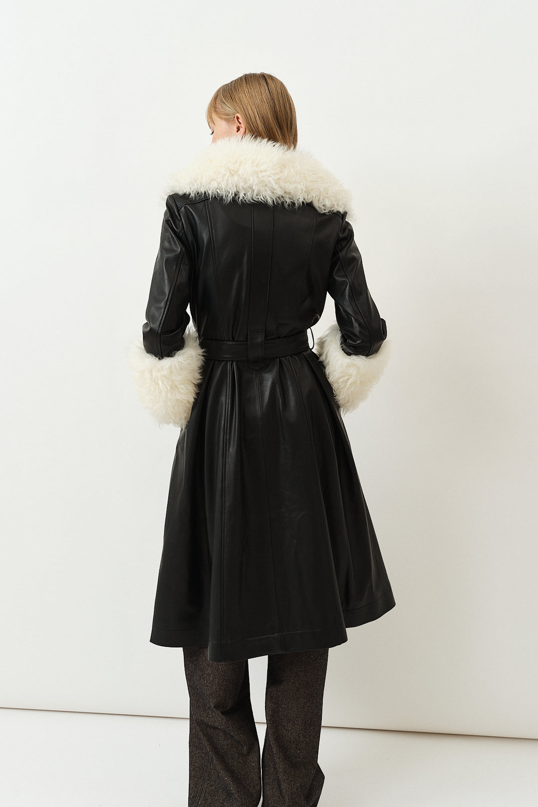 Foxy Shearling Coat Black / Cloud