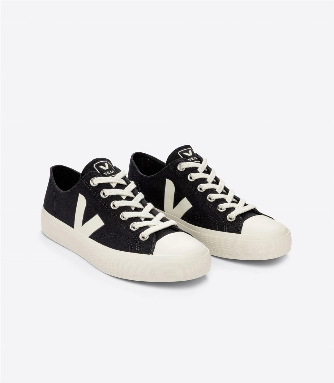Wata II Low Canvas Black Pierre