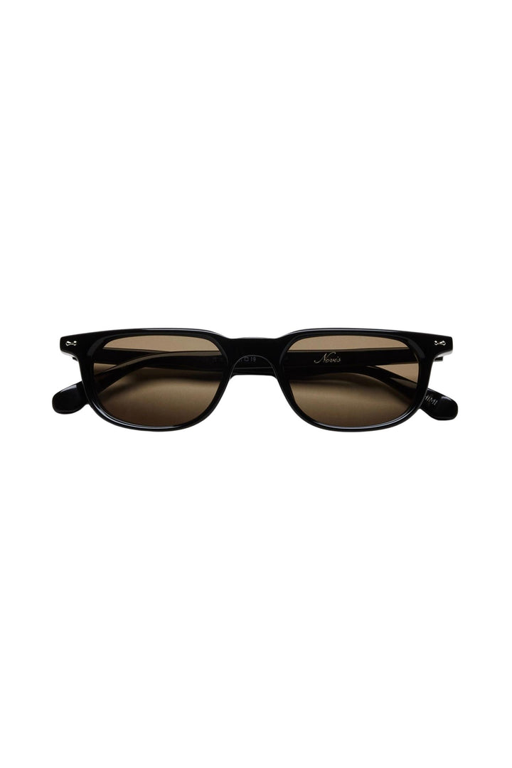Novis Black