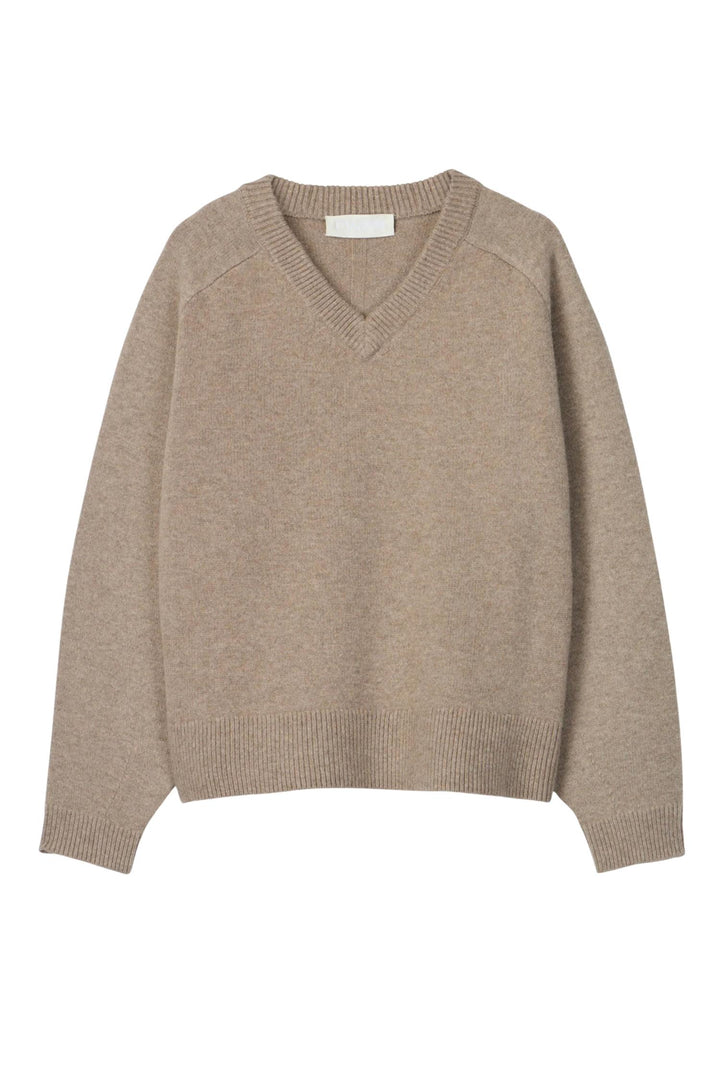 Harbour V-Neck Sweater Wheat