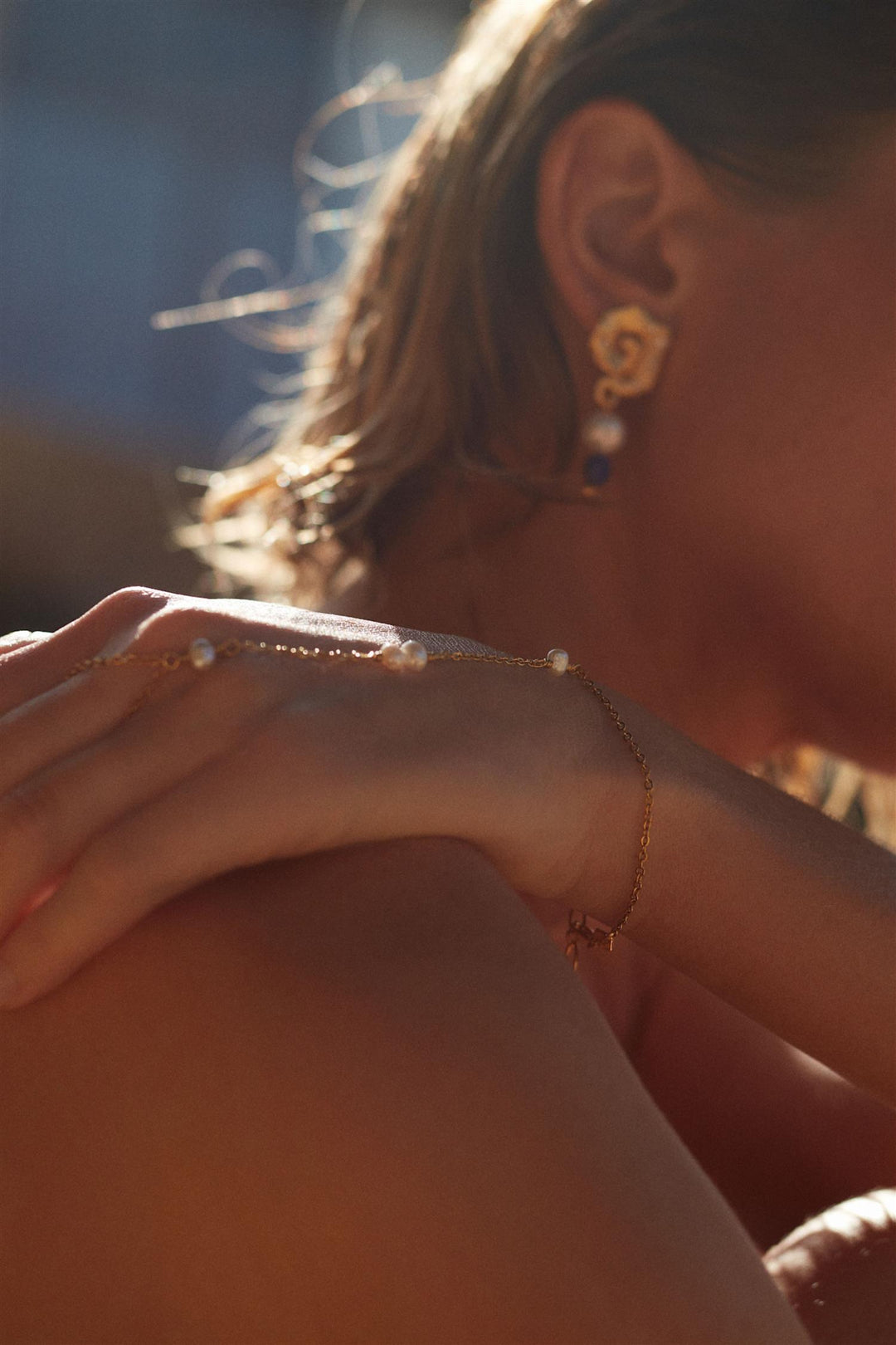 Pearly Handchain Gold