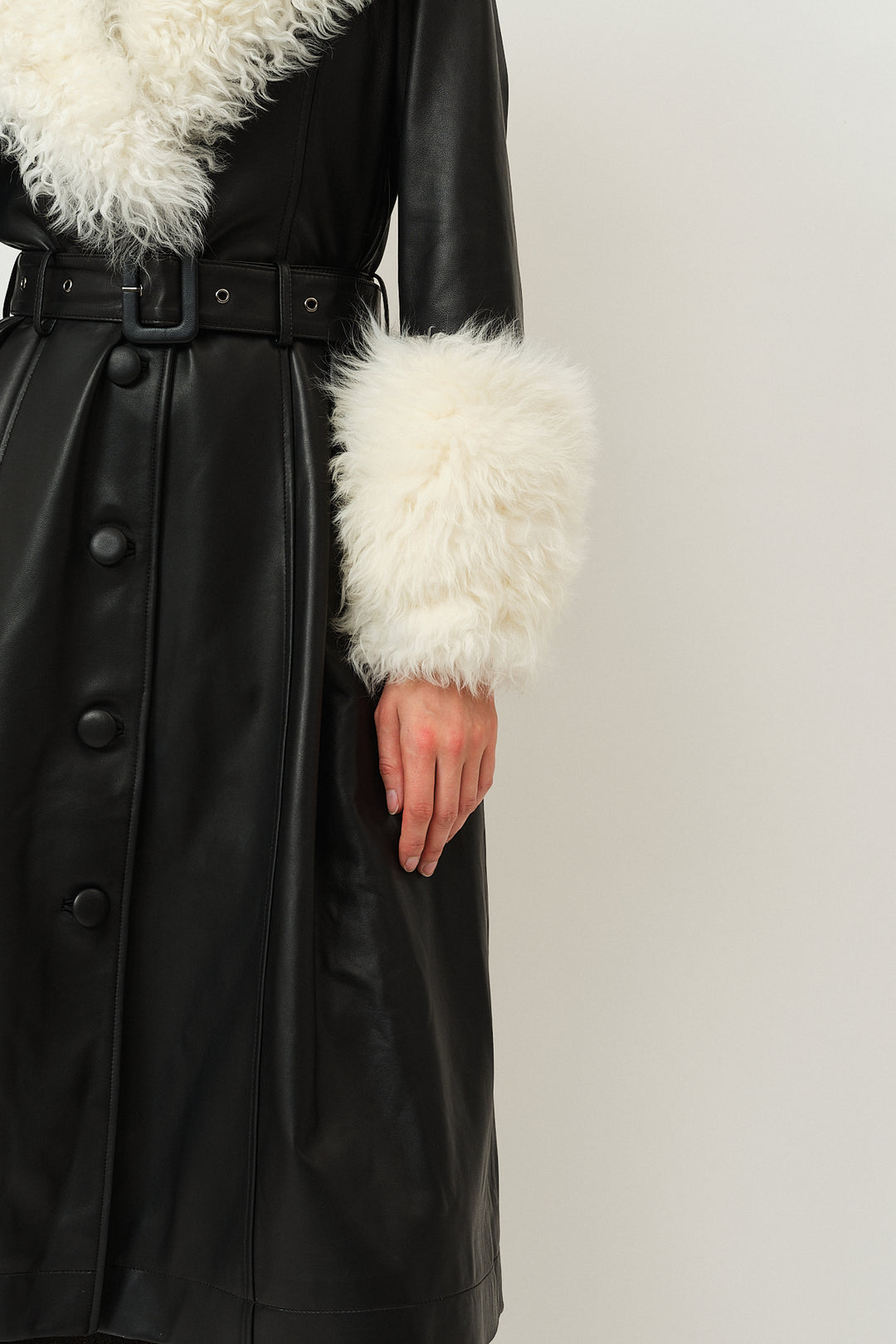 Foxy Shearling Coat Black / Cloud