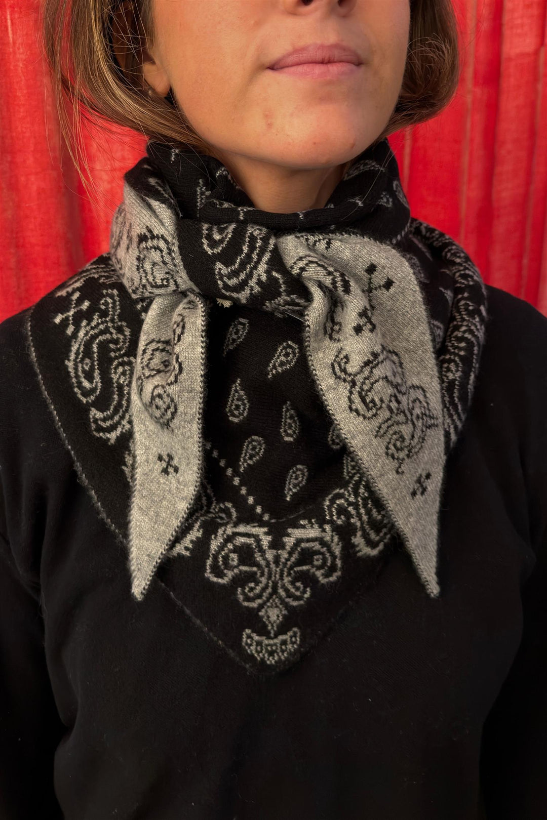 The Wild Rag Black/Heather Grey