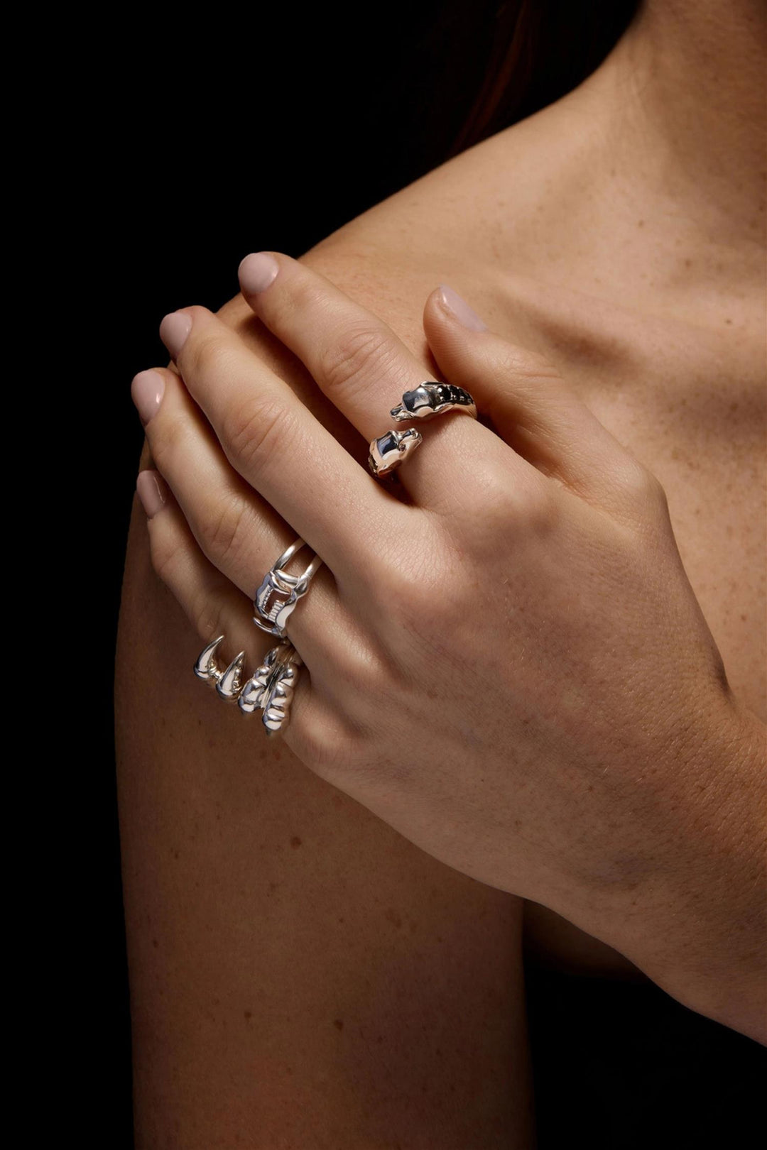 The Nocturnal Guardian Ring - Silver - Black Spinel