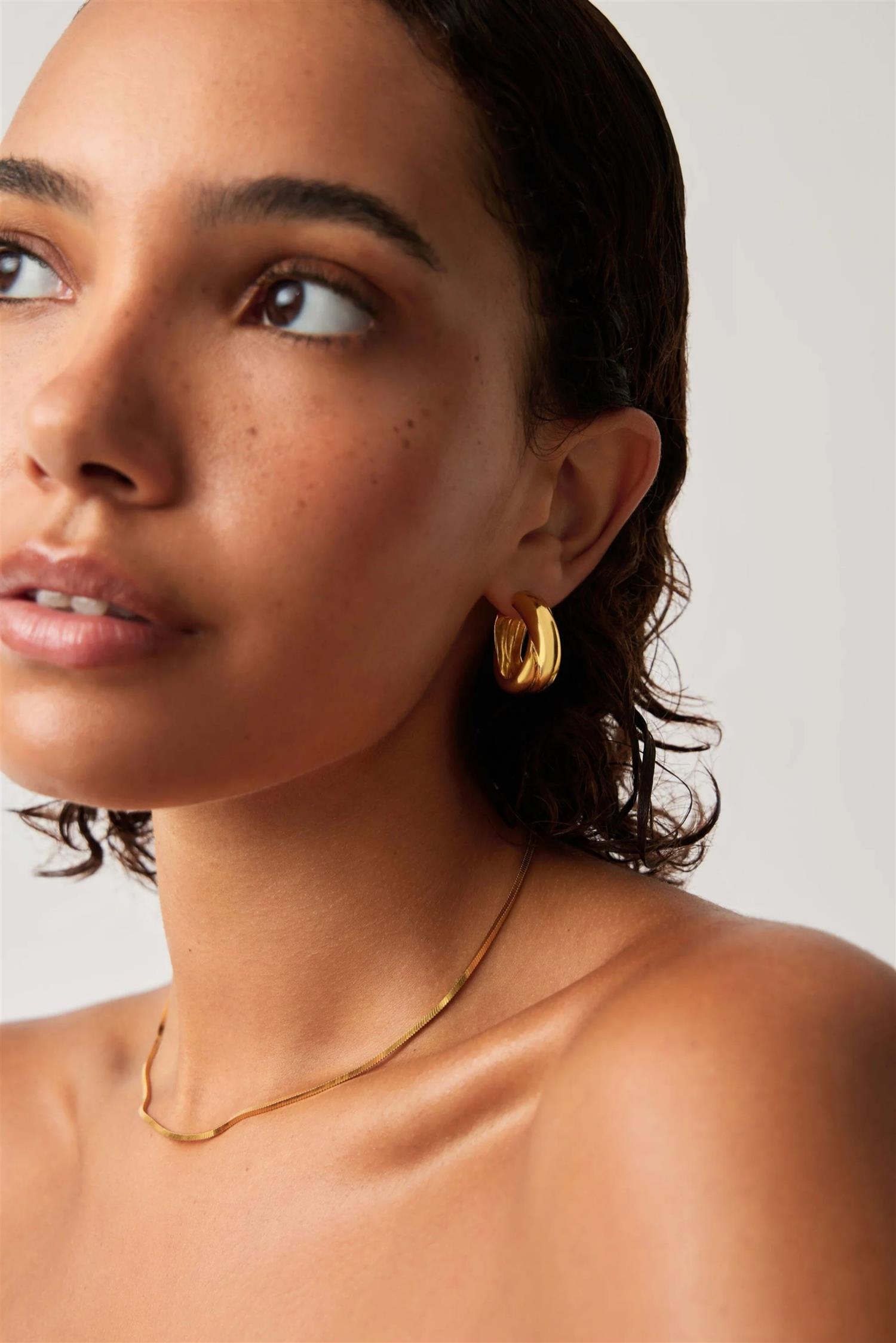 Lucy williams gold chunky entwine hoop earrings discount