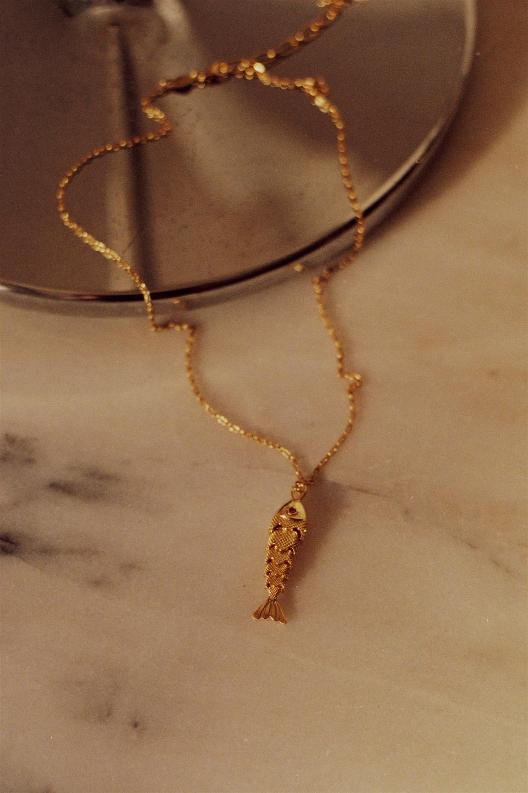 Something Fishy Necklace Gold