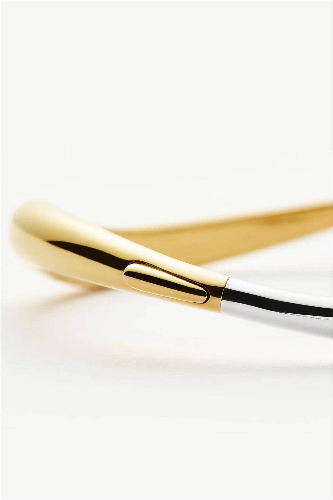 Savi Signature Hinged Bangle