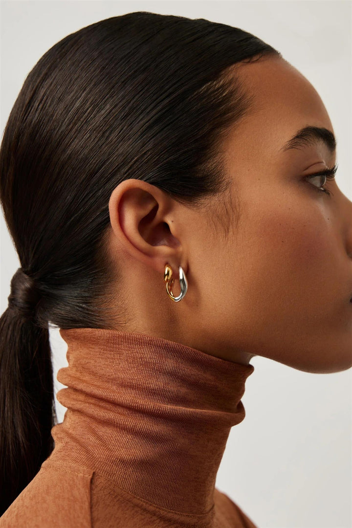 Savi Signature Small Hoop Earrings