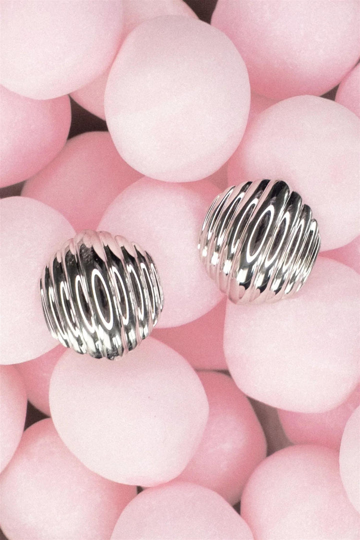 Madeleine Studs Small