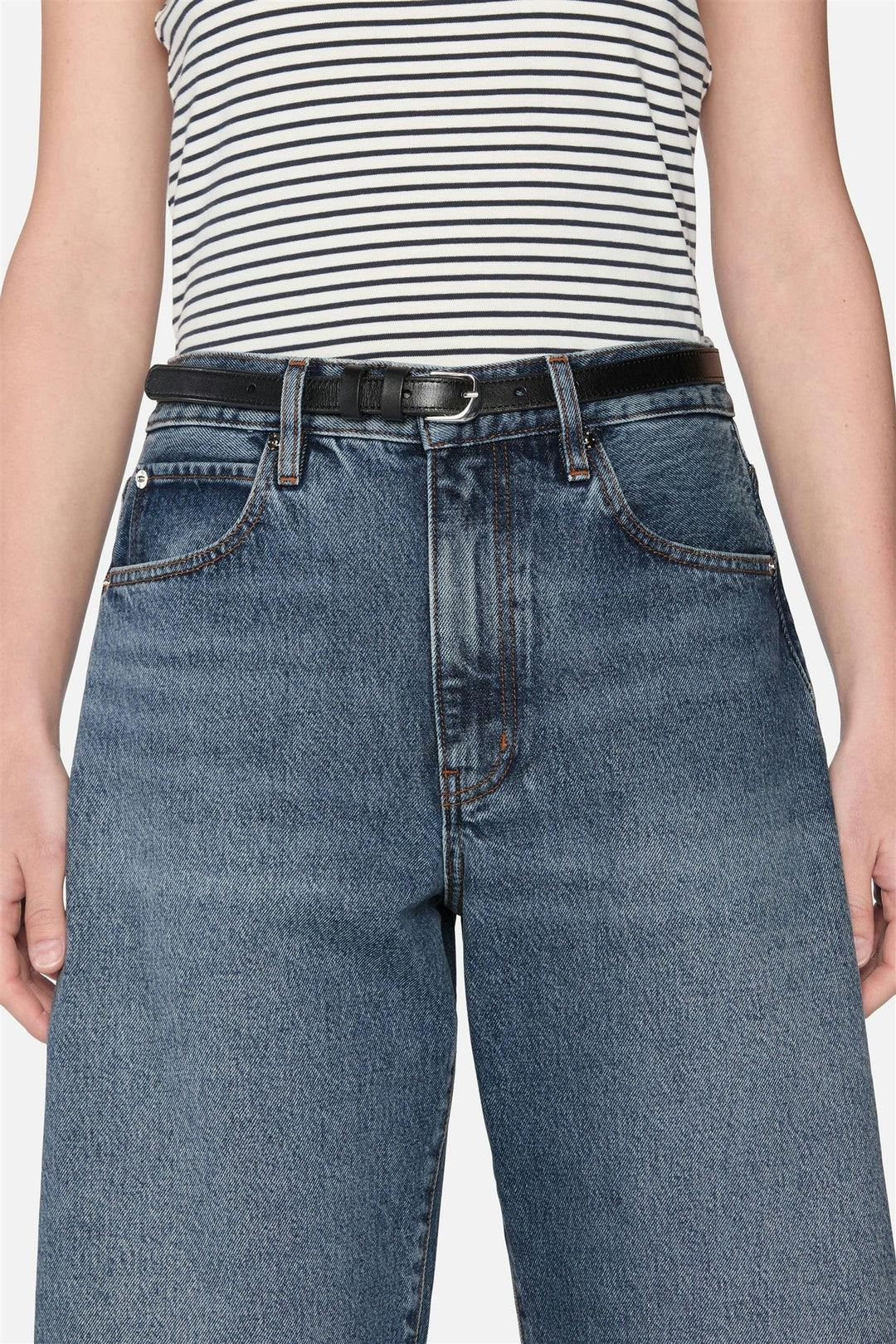 The Bubble Crop Knock Out Raw Fray